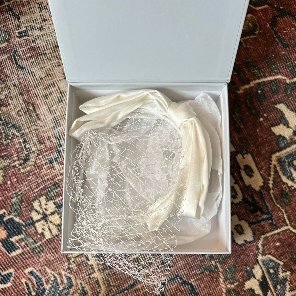 Ivory Headband with Veil